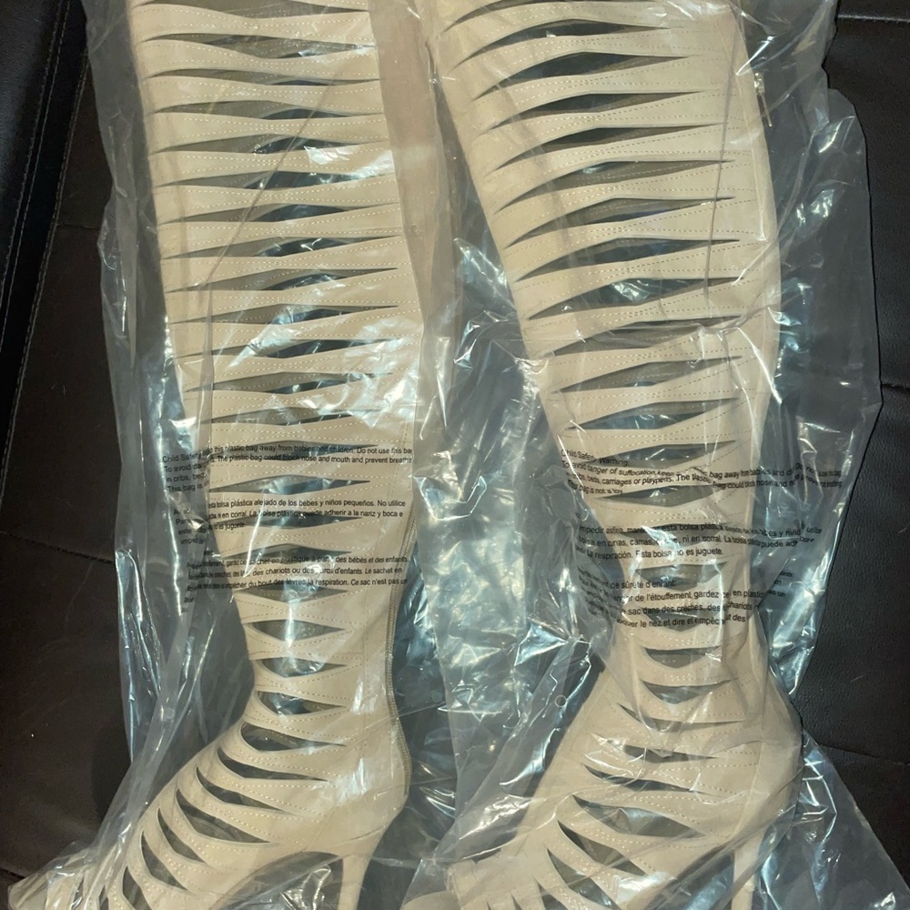Vince Camuto Chaendra Over the knee Gladiator Sandal (size 6.5)